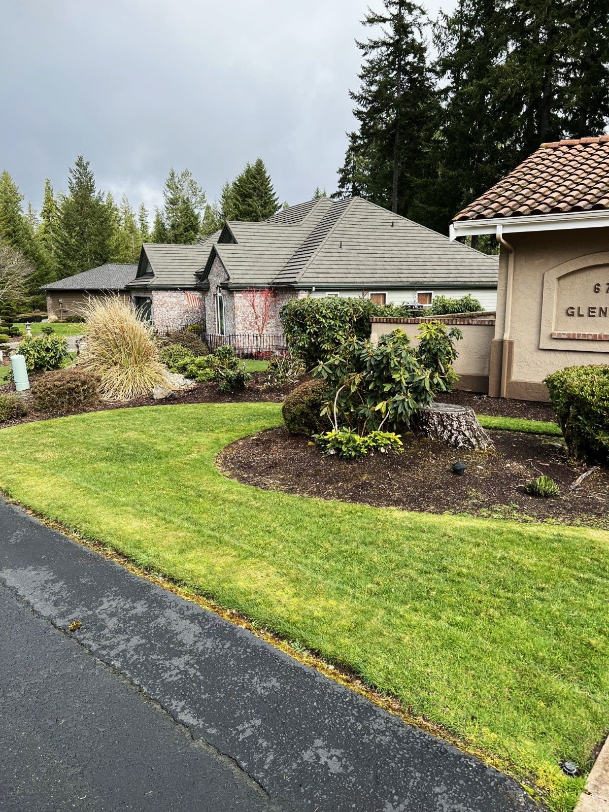 Lawn care and landscaping maintenance in Kitsap County Washington